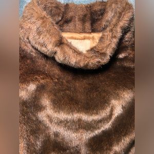 Vintage faux fur pullover seater All faux fur, satin lining. Warm, mock neck